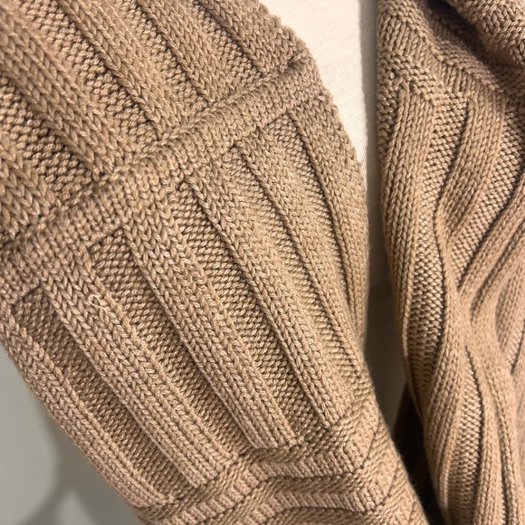 White House Black Market tank knit infinity scarf - Picture 3 of 4